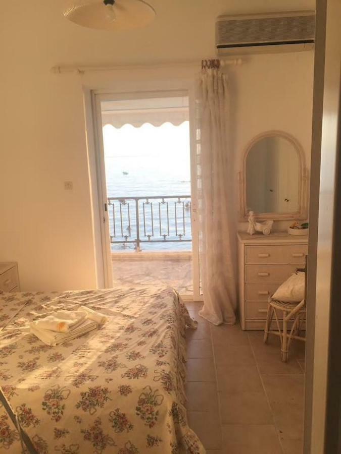 Seafront Maisonette In ฟูร์กา ภายนอก รูปภาพ