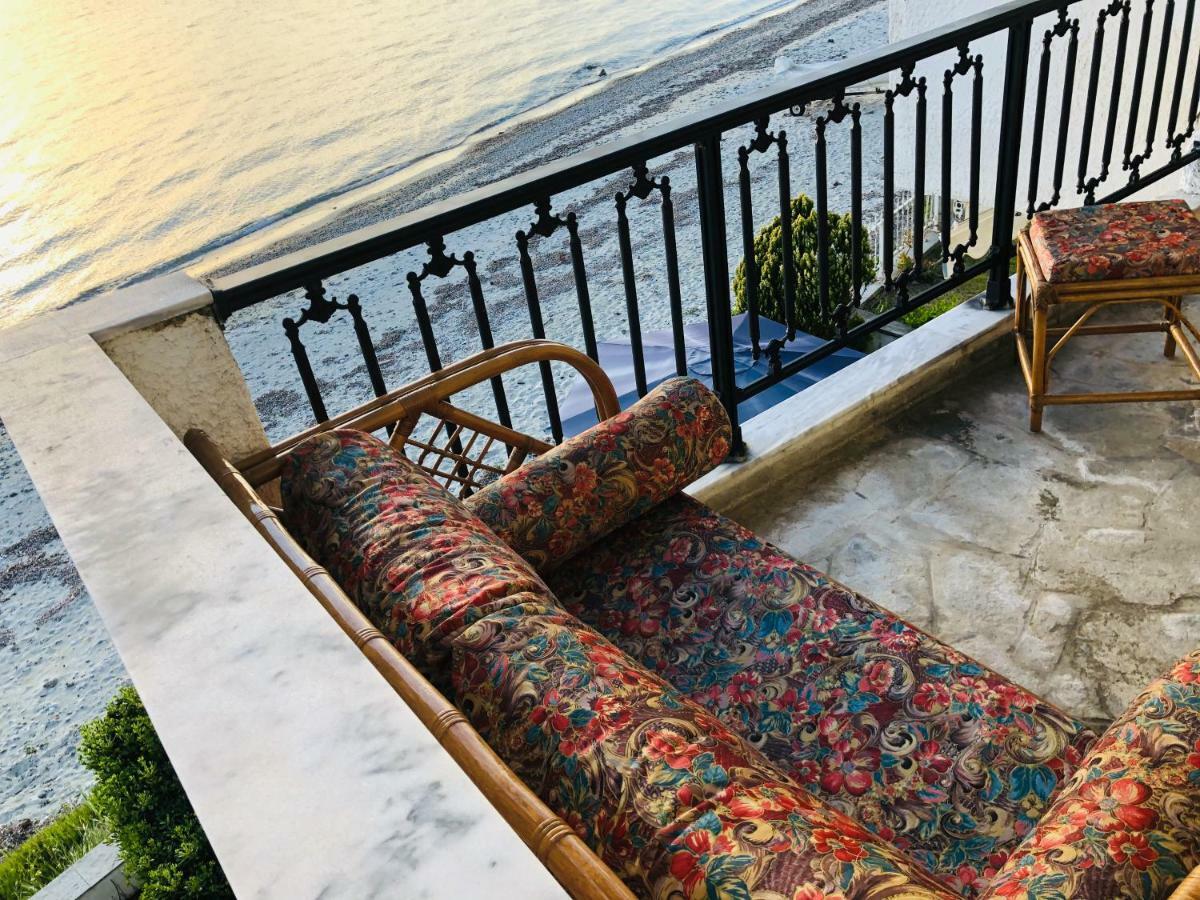 Seafront Maisonette In ฟูร์กา ภายนอก รูปภาพ